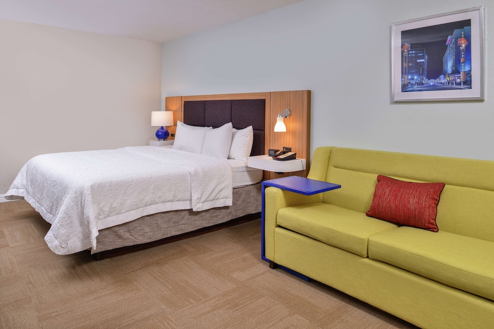 Hampton Inn Raleigh Clayton I 40 - photo 18