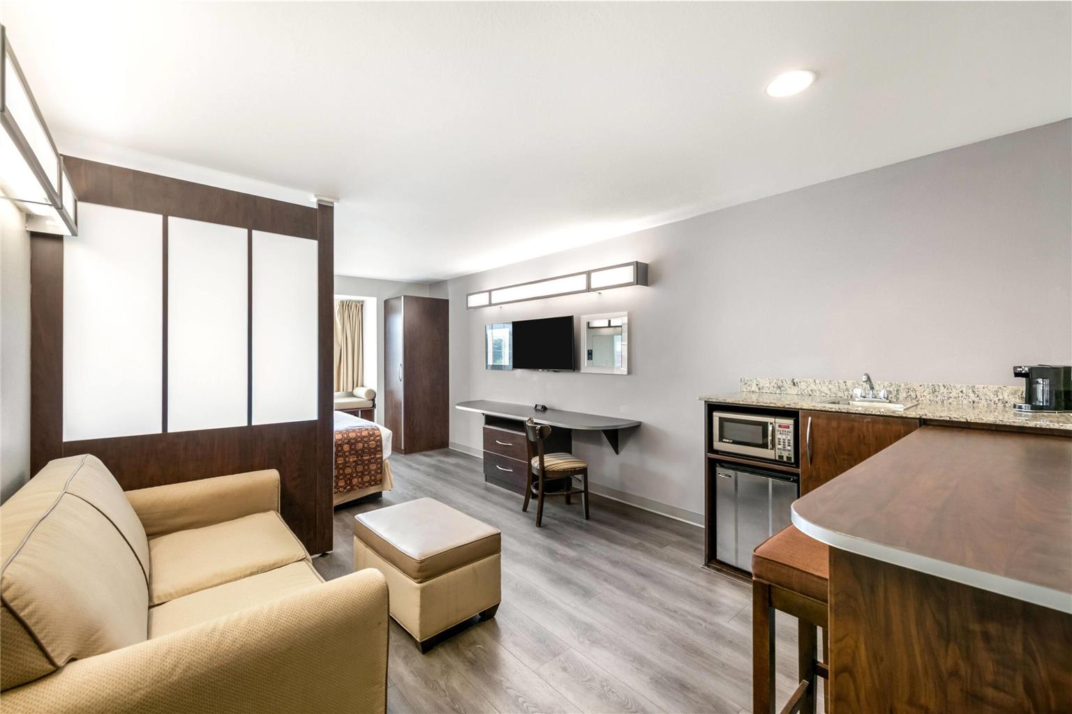 Microtel Inn & Suites by Wyndham Pearl River Slidell - photo 22