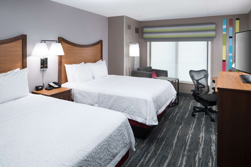 Hampton Inn & Suites Chicago North Shore Skokie - photo 20