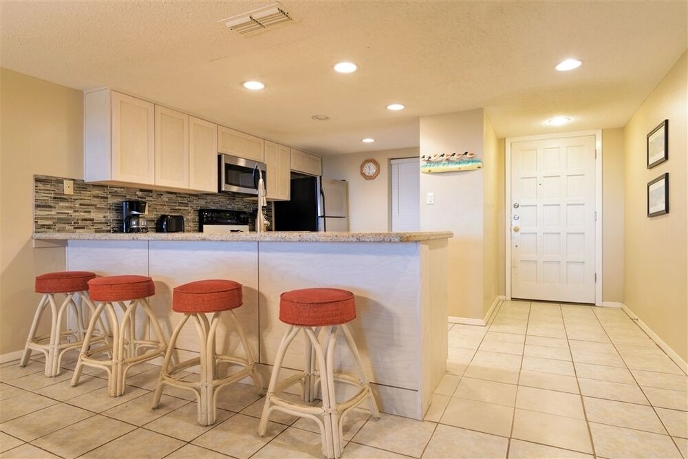 Saida 3404: Beachfront Resort W 3 Pools Hot Tubs Great Views & Beac - photo 7