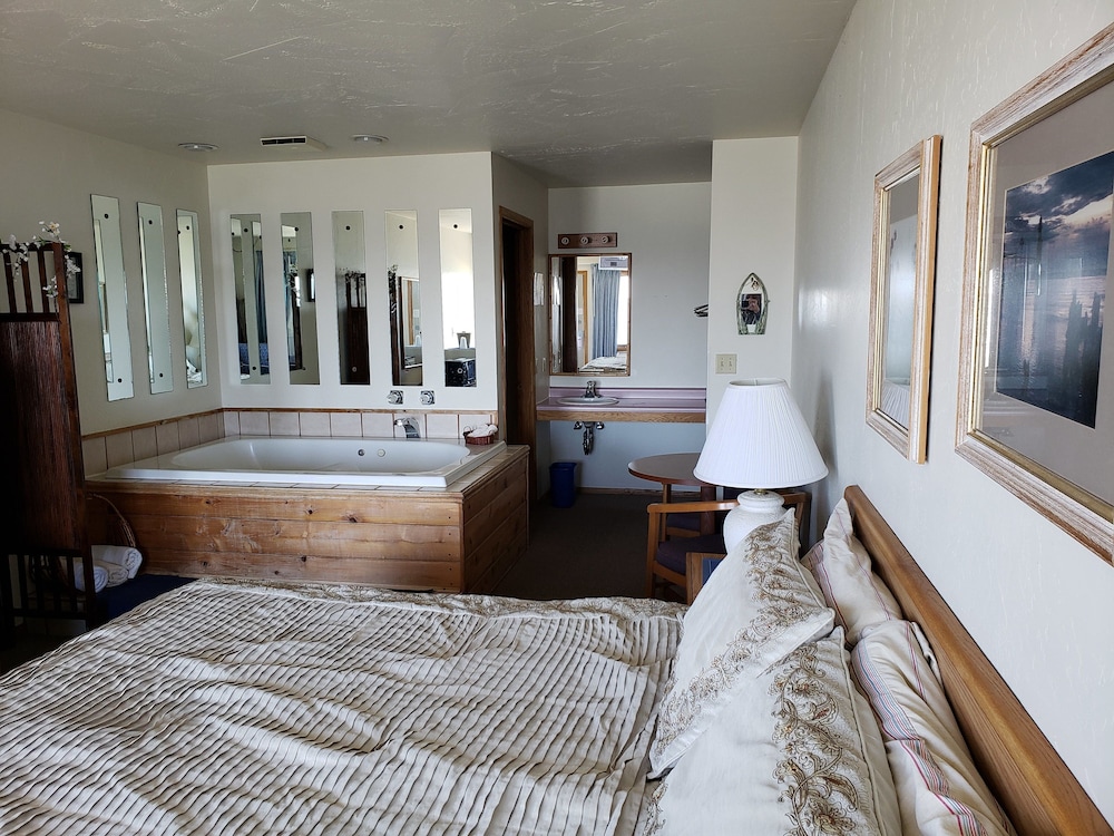Algoma Beach Motel - photo 55