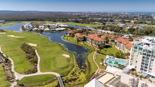 Golfer's Paradise Pelican Waters — 4-Star Luxury Hotel in Pelican Waters, Australia