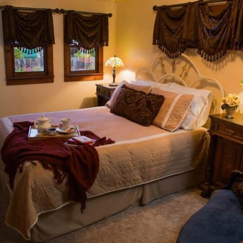 Country Inn Bed and Breakfast - photo 4