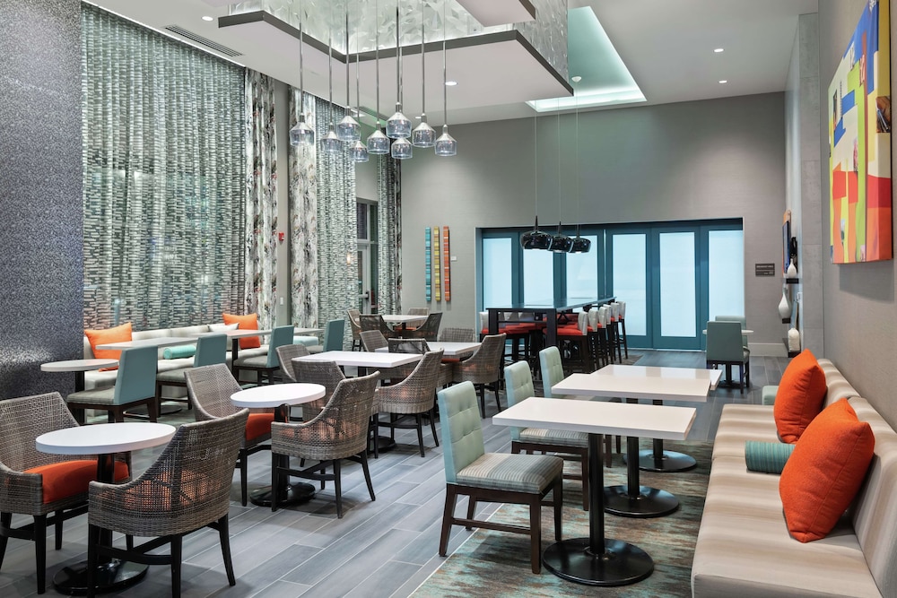 Hampton Inn & Suites Atlanta Buckhead Place - photo 29