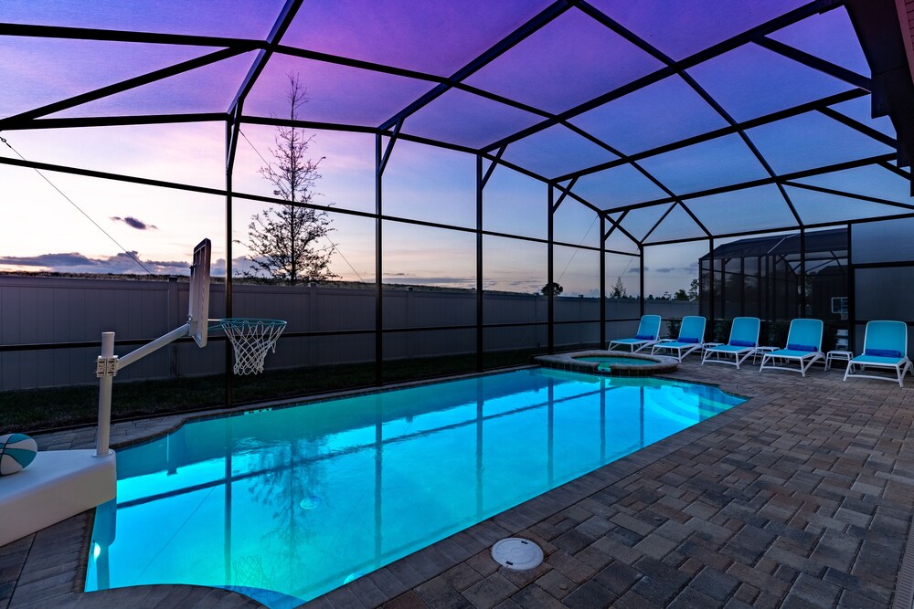 Solara Resort Luxury 9 Bedroom Homes - photo 32