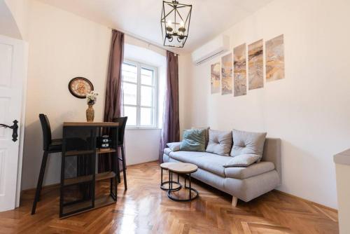 Throne of Dubrovnik Apartment 1