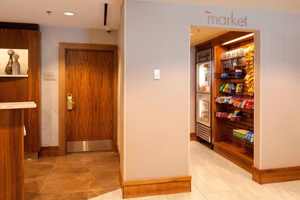 Courtyard by Marriott Ithaca Airport University - photo 17