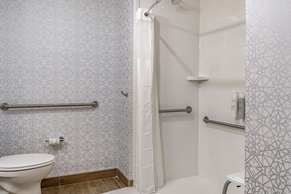 Hampton Inn by Hilton Nicholasville Brannon Crossing - photo 18