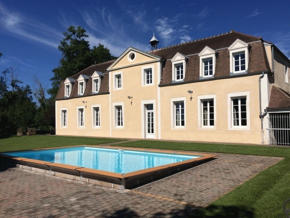 G te Ch teau de Montboulon — 4-Star Luxury Hotel in Perrigny, France