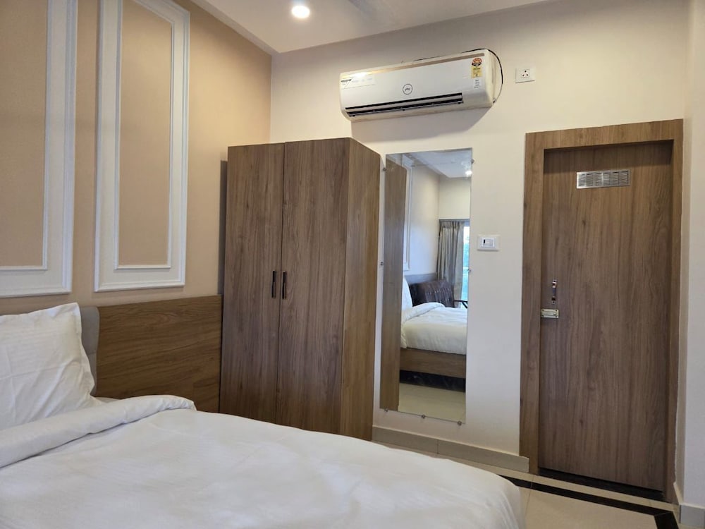 The Manthan Hotel City View — Fyzabad — photo 2