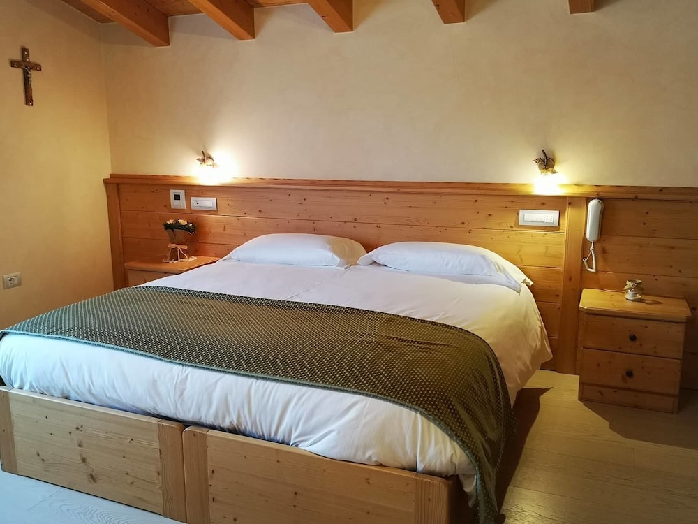 Locanda Stella Alpina in Roana, Italy