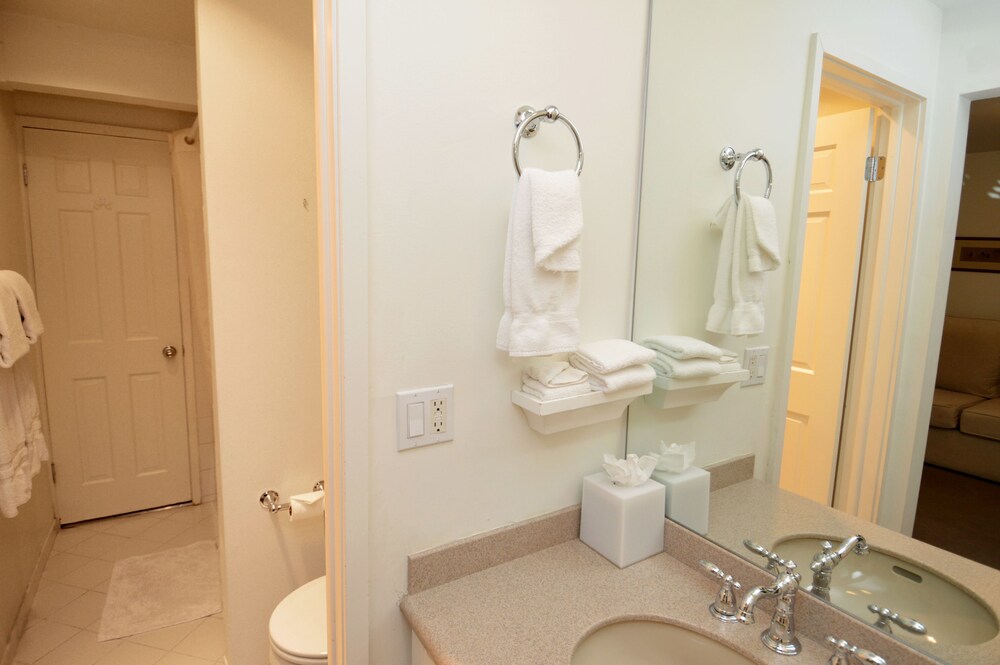 Old Hundred by Frias Properties - photo 23