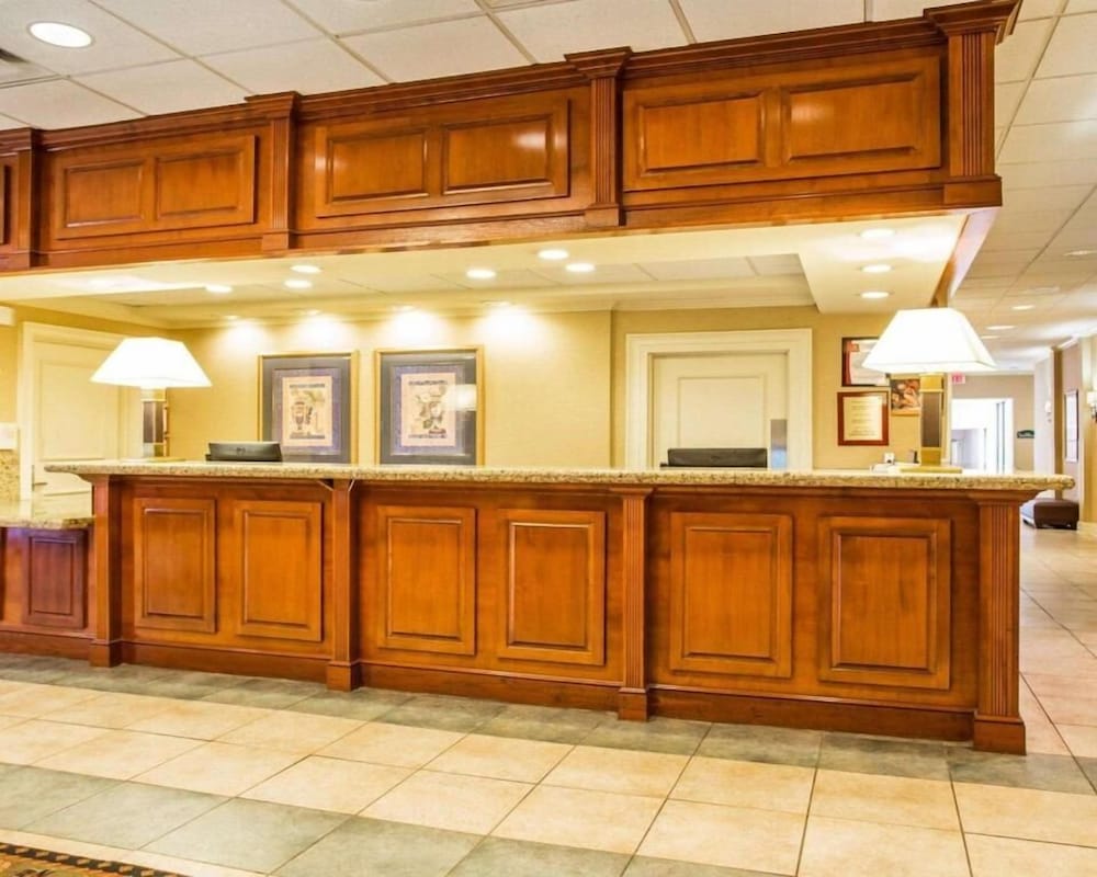 Budgetel Inn & Suites Atlanta - photo 2
