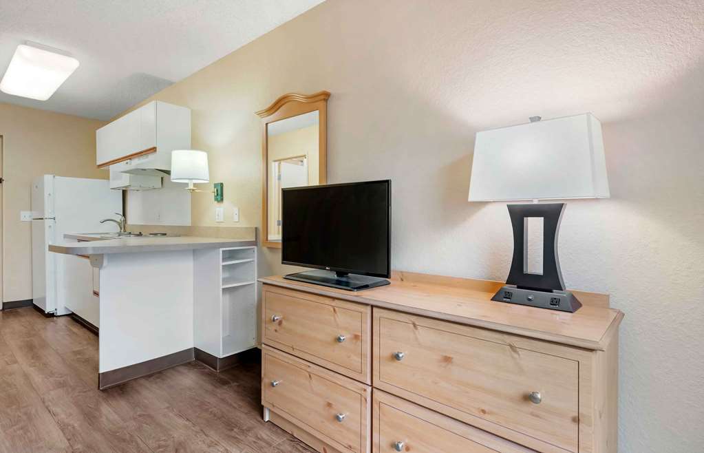Extended Stay America Select Suites Orlando Southpark - photo 22