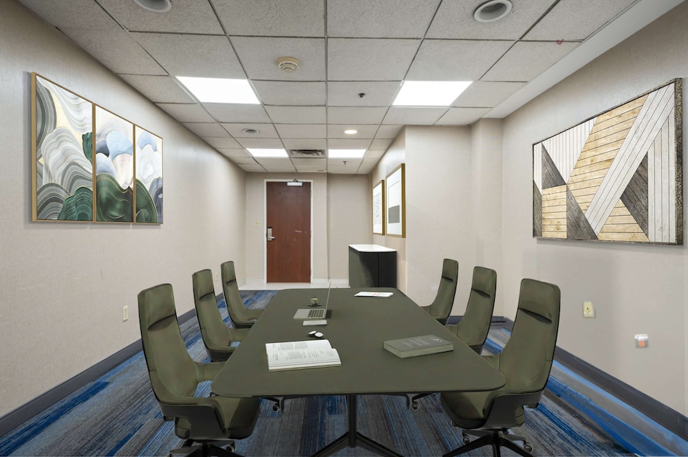 Hampton Inn Ridgefield Park - photo 63