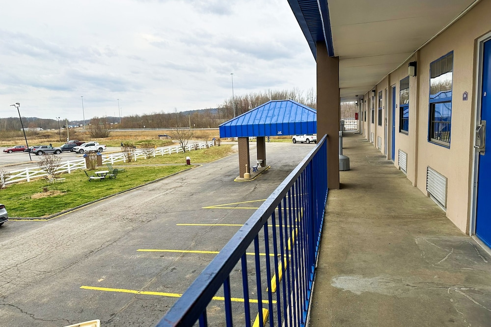 Happy Stay Inn Madisonville I 69 By OYO - photo 8