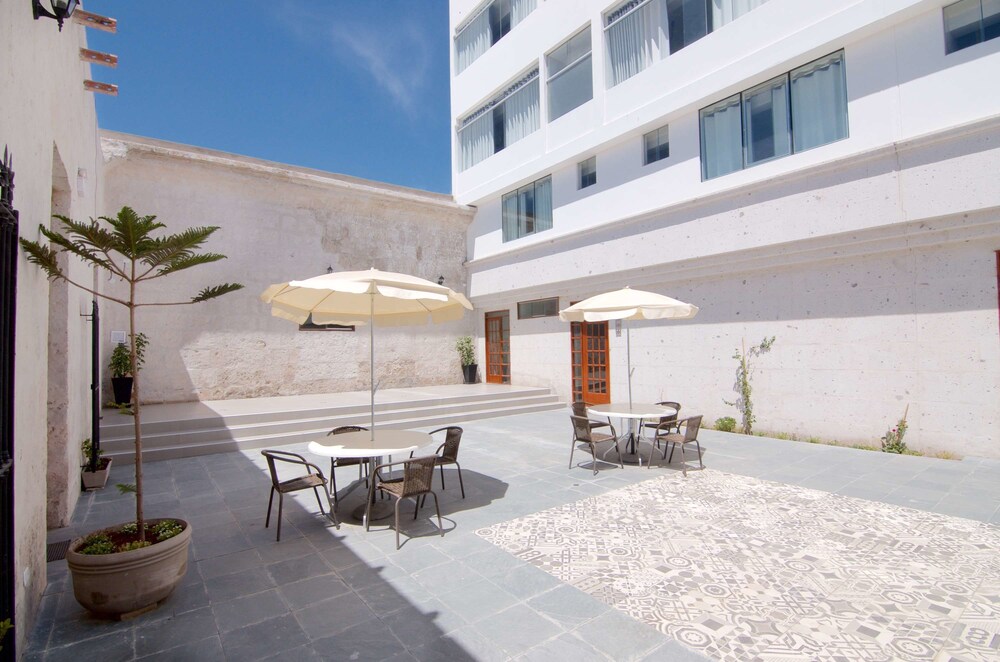 SureStay Plus Hotel by Best Western Tierrasur Colonial — Arequipa — photo 2