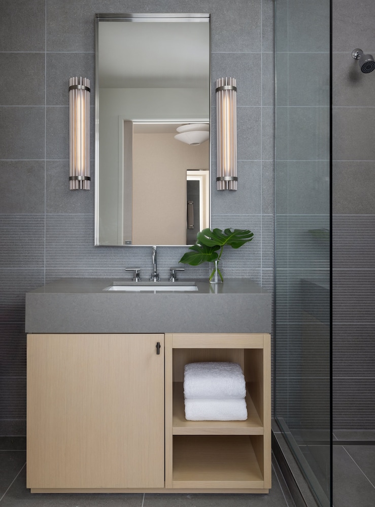 Kimpton Claret Hotel by IHG - photo 45