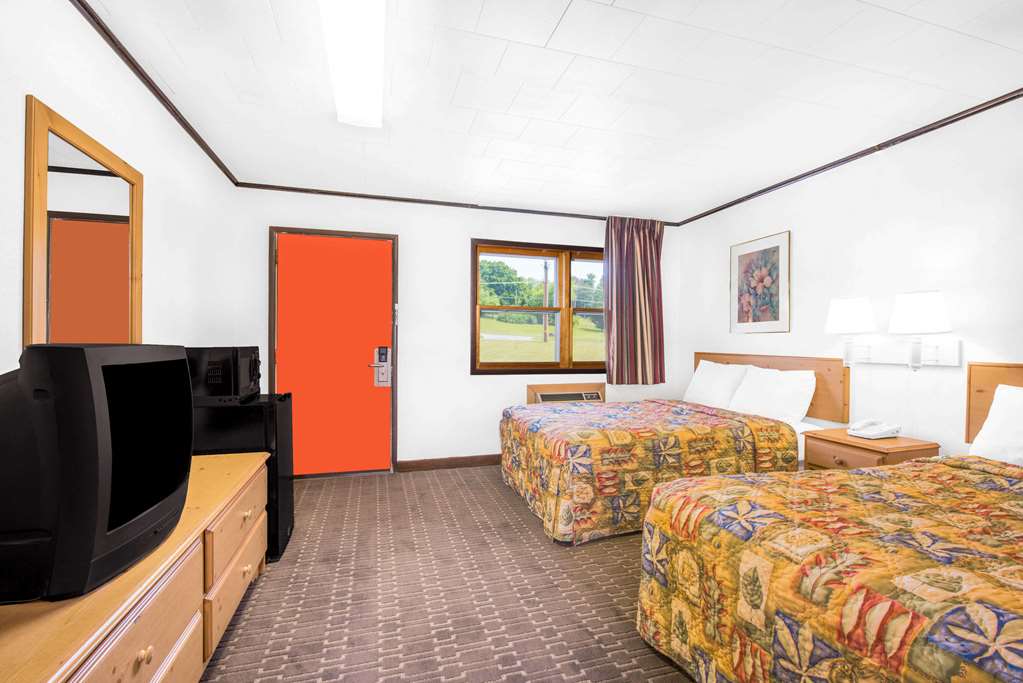 Knights Inn Pine Grove - photo 8