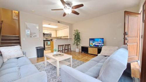 Vacation Top corner 2 story one bedroom La Jolla Condo — 4-Star Luxury Hotel in San Diego, United States