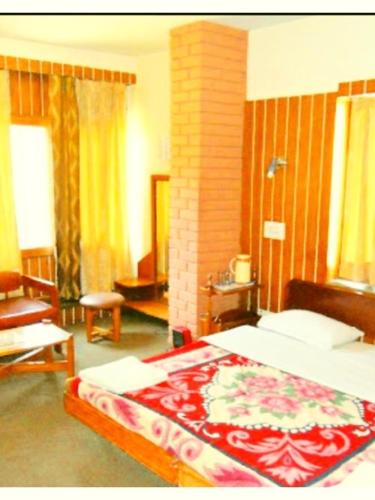 The Kashmiri crown - last minute hotel in Srinagar
