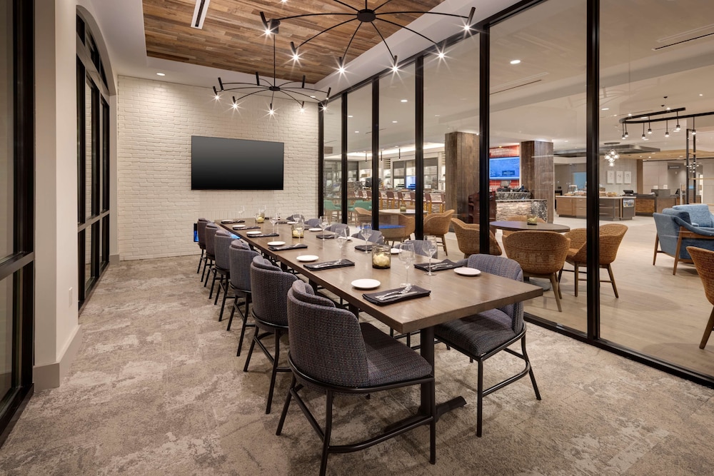 Hilton Garden Inn Haymarket - photo 55