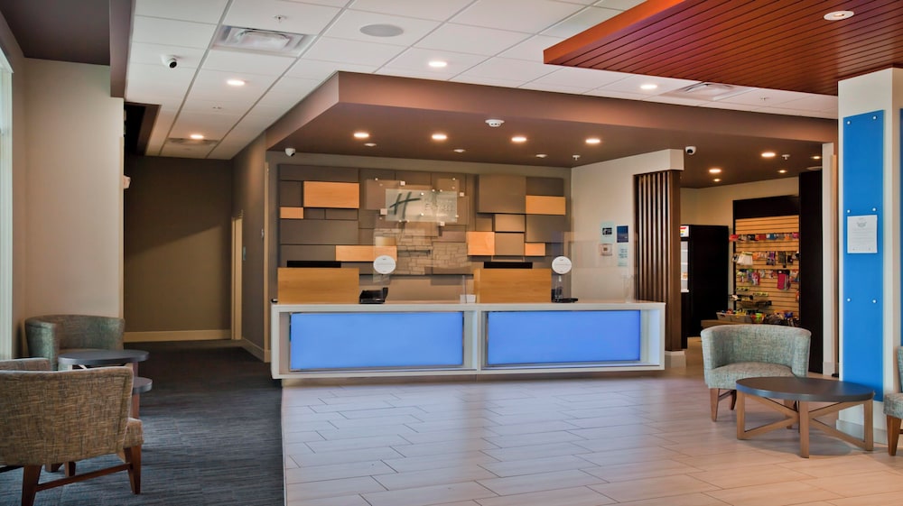 Holiday Inn Express and Suites Green River - photo 86
