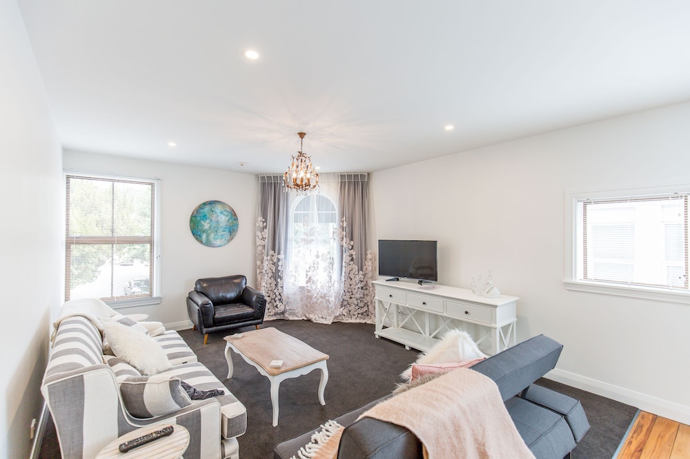 Provincial Apartment 2 — 4-Star Luxury Hotel in Nelson, New Zealand