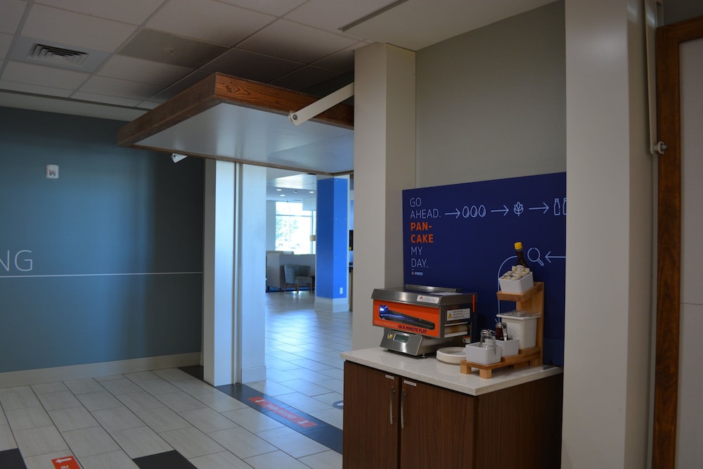 Holiday Inn Express & Suites Liberal by IHG - photo 27