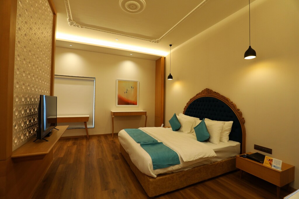 Hotel Blueivy Anand — Anand — photo 3