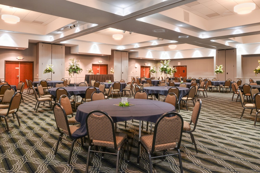 Holiday Inn Poplar Bluff by IHG - photo 48