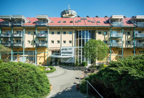 Hotel Panoráma — hotel in Heviz