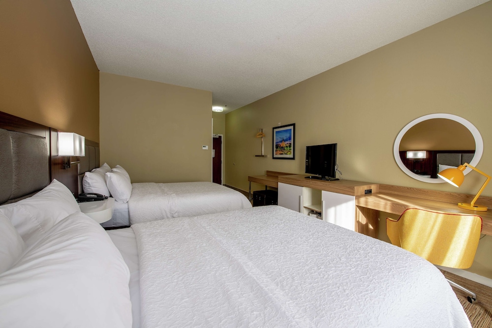 Hampton Inn & Suites Lafayette - photo 10