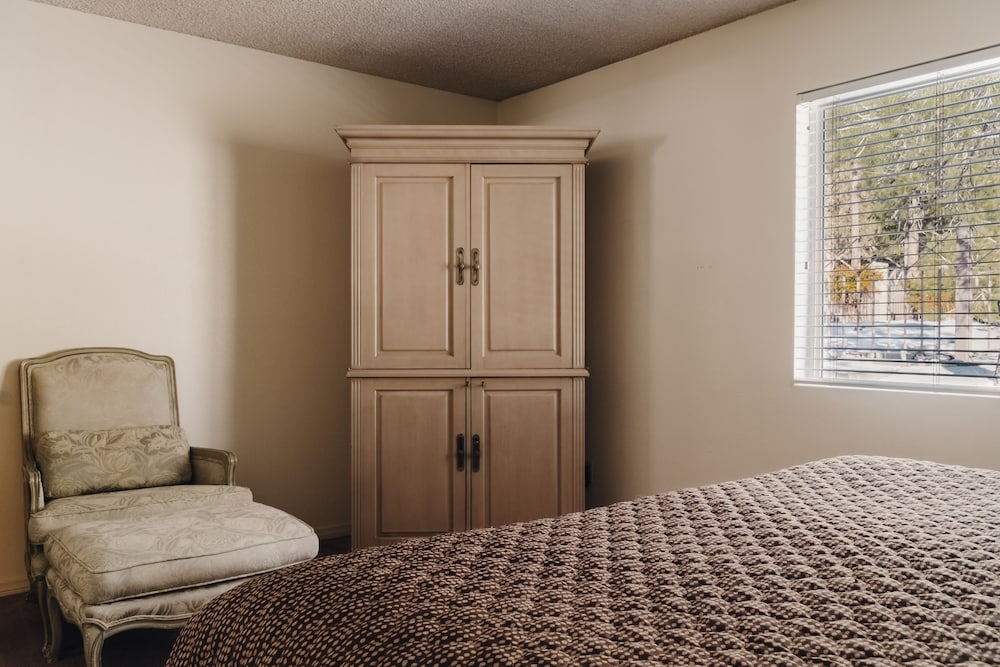 Vintage Lakeside Inn - photo 12
