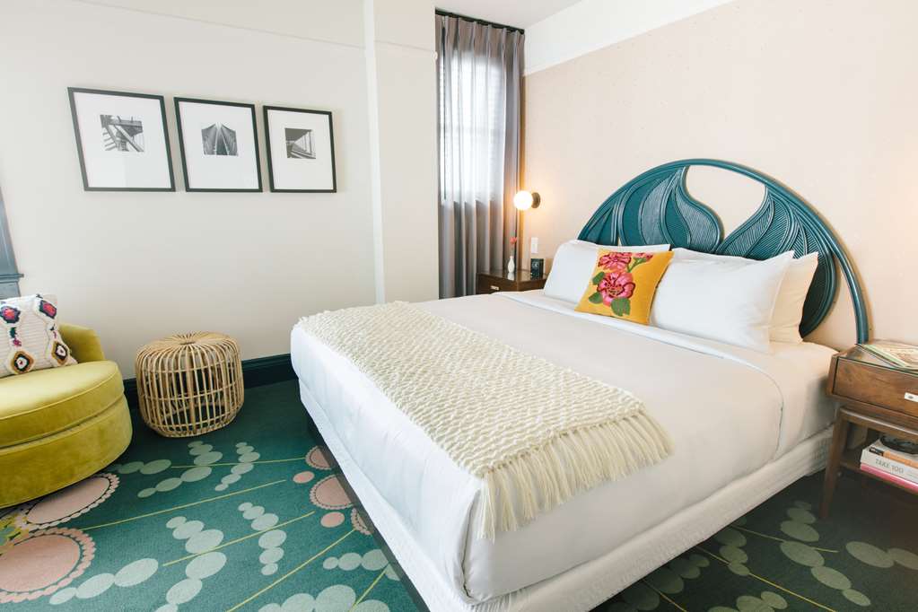 Hotel Clermont - photo 49