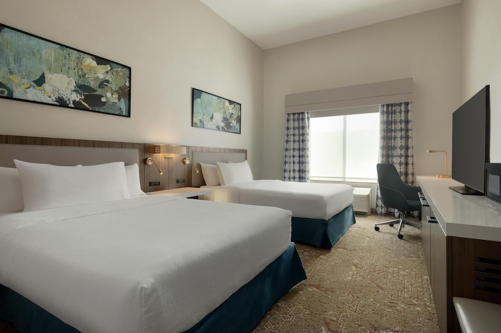 Hilton Garden Inn Riverhead - photo 6