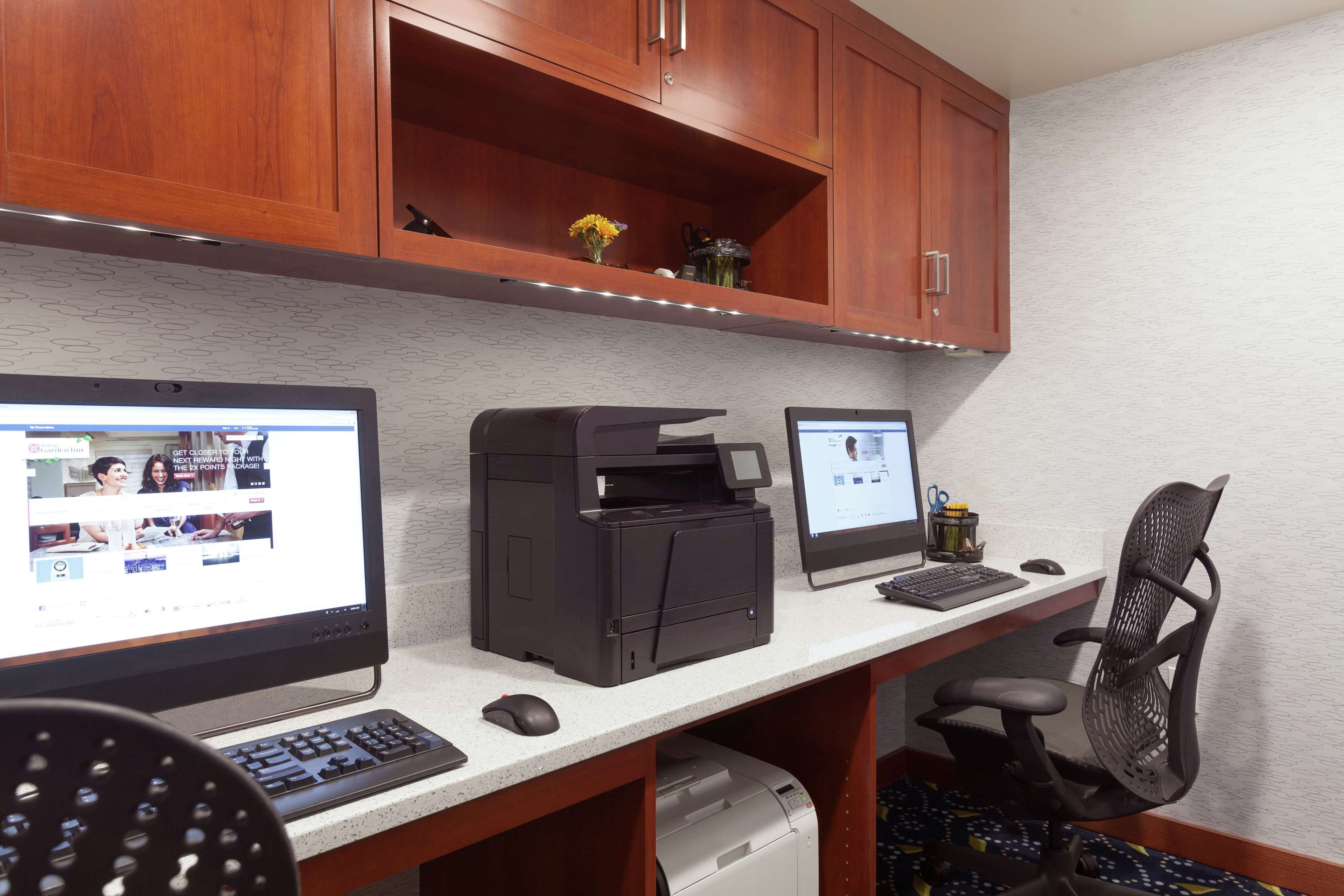 Hilton Garden Inn Lancaster - photo 15