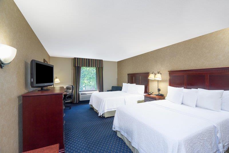 Hampton Inn Maysville - photo 13