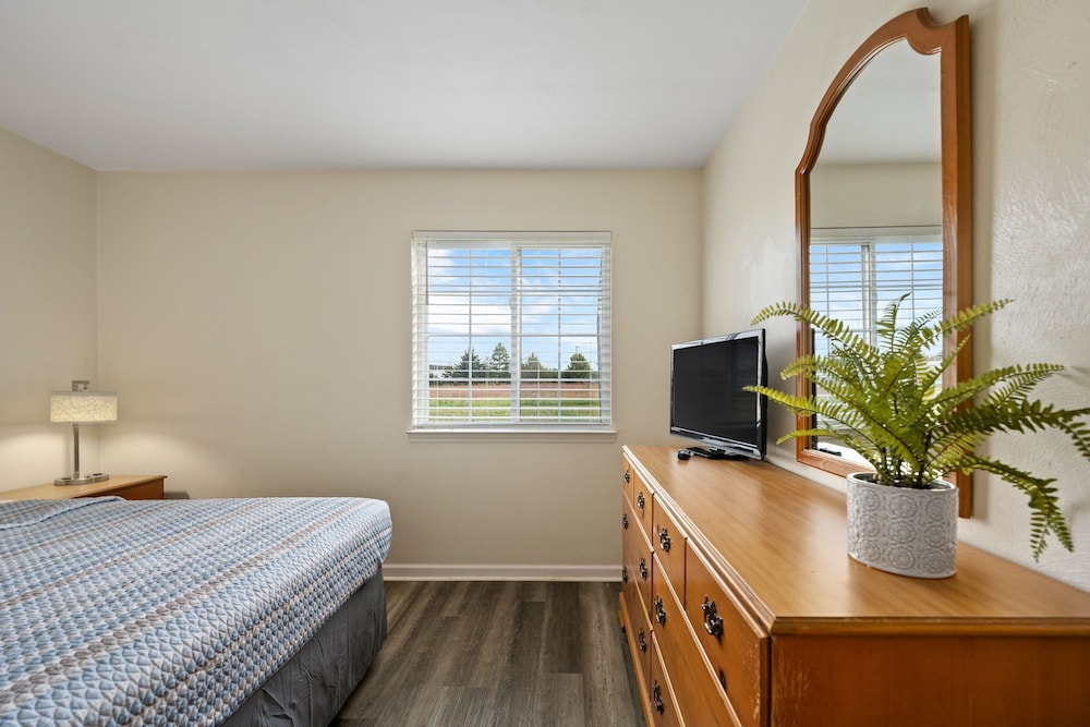 Affordable Suites Graham - photo 4