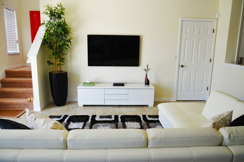 Bella Vida Resort by Fidelity Vacation Homes - photo 25