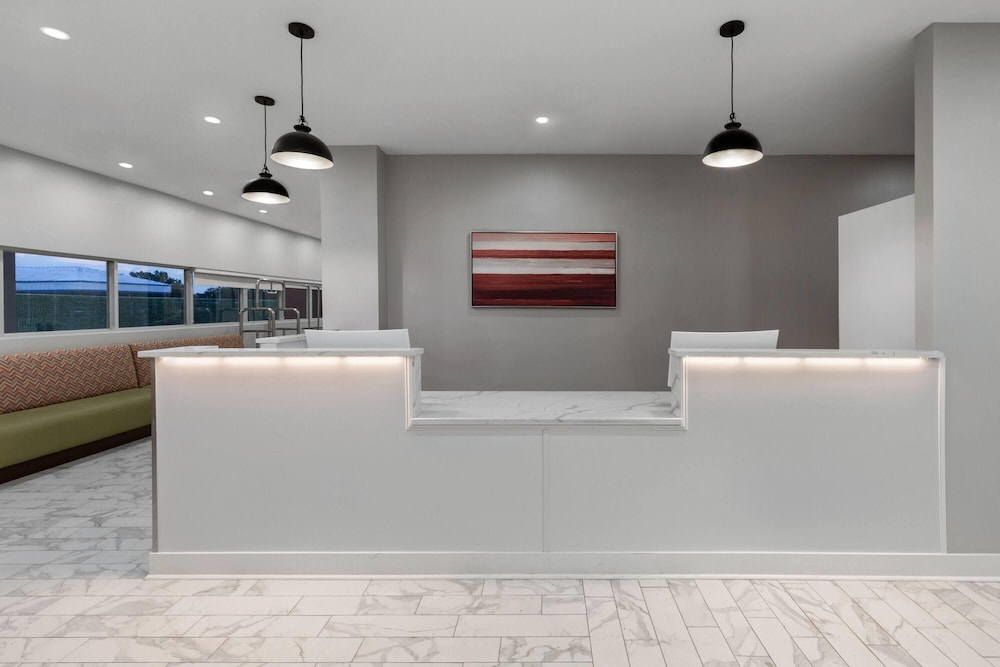 Ramada By Wyndham Kenner New Orleans Airport South - photo 4