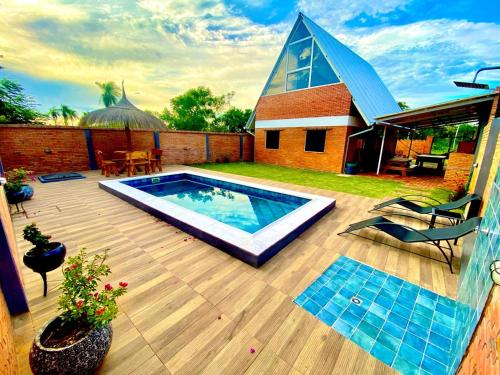 Cabaña Premium Ñakurutu de La Mala Junta in Atyra, Paraguay