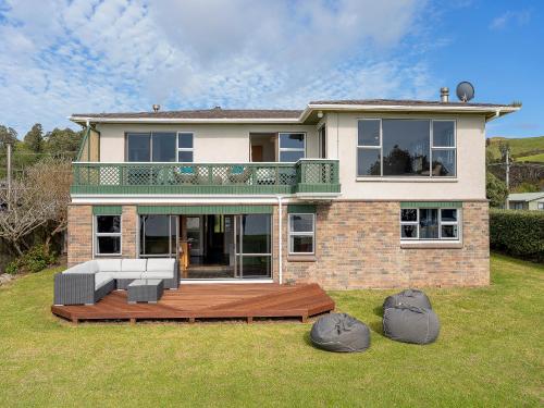 Buffalo Hill Whitianga Holiday Home — 4-Star Luxury Hotel in Whitianga, New Zealand