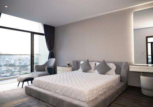 BEARBRICK homestay near beach CSJ Tower Apartment Vung Tau in Vung Tau, Vietnam