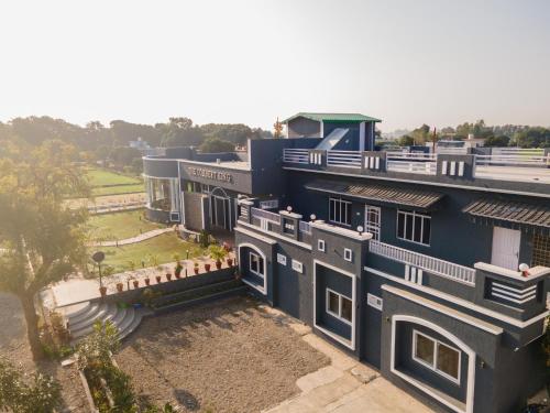 The Corbett King - carbon neutral hotel in Ramnagar