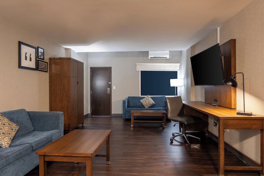 Crowne Plaza Niagara Falls NY Riverside by IHG - photo 42