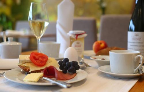 BENZ Weingut & Weinhotel — Lauda-Konigshofen — photo 4