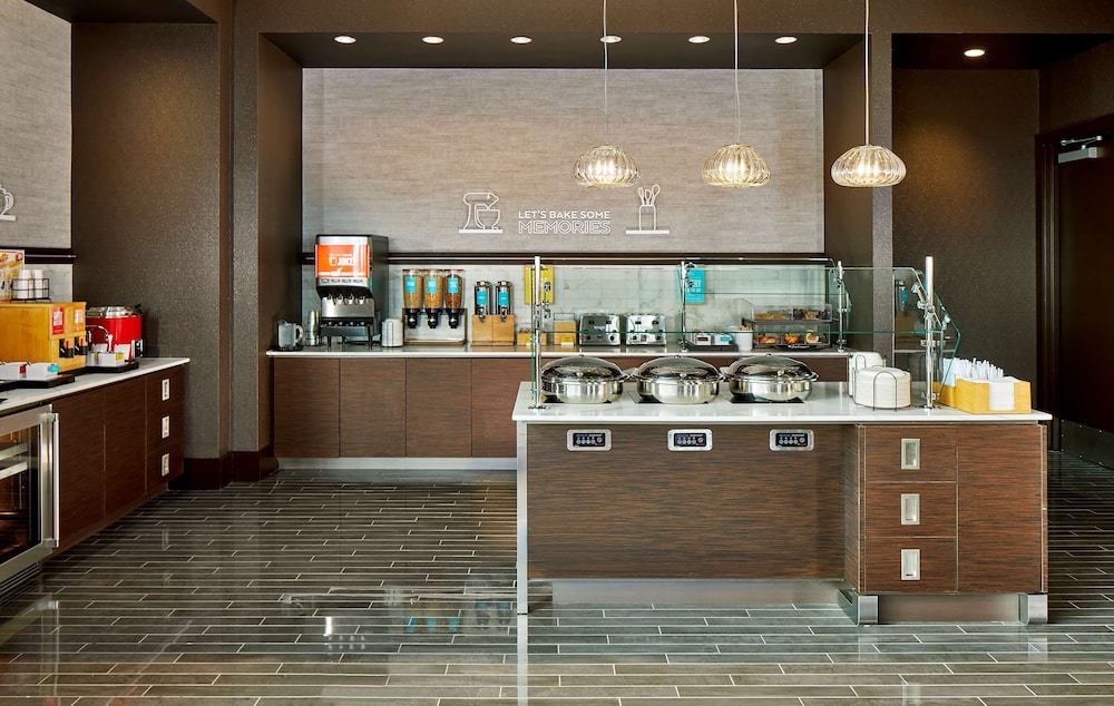 Hampton Inn & Suites Atlanta Midtown - photo 40