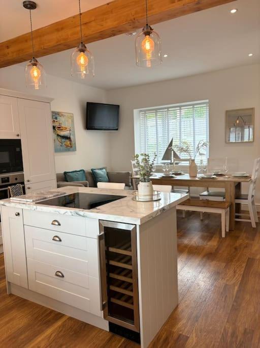 House in the heart of Pembroke — 4-Star Luxury Hotel in Pembroke, United Kingdom