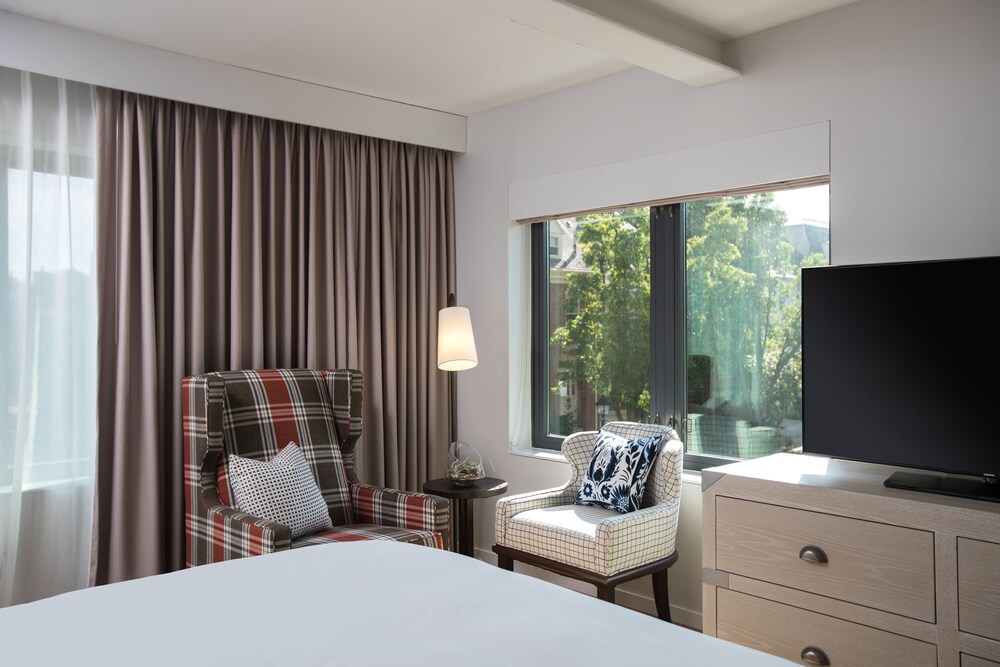 Hotel Indigo Old Town Alexandria by IHG - photo 13
